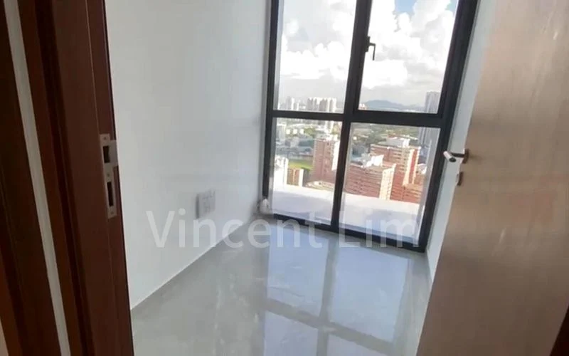 STIRLING RESIDENCES 4