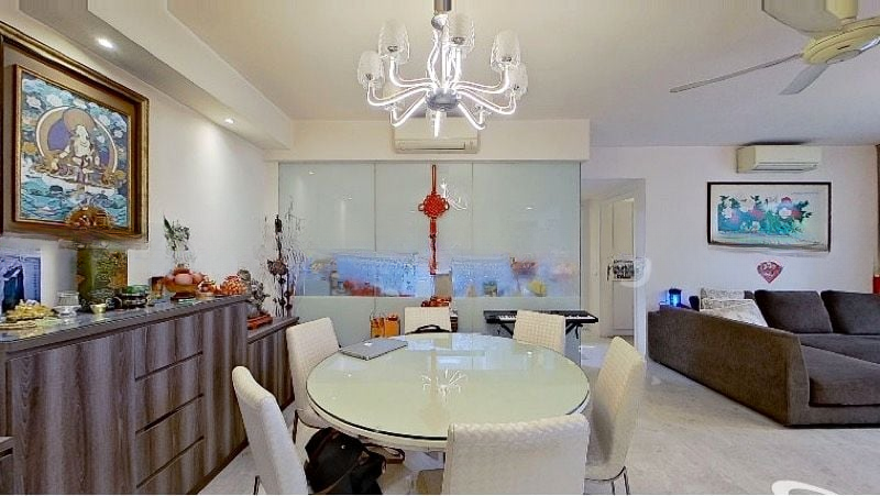 THE LAKEFRONT RESIDENCES 3