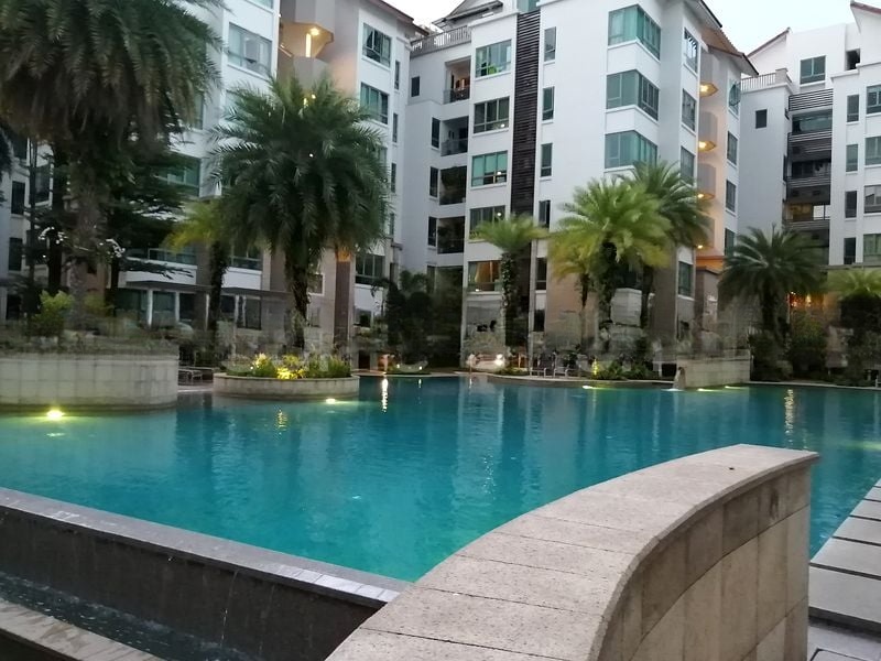 THE BERTH BY THE COVE 2