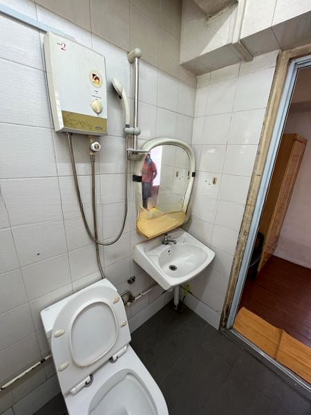 PEOPLE'S PARK COMPLEX 5