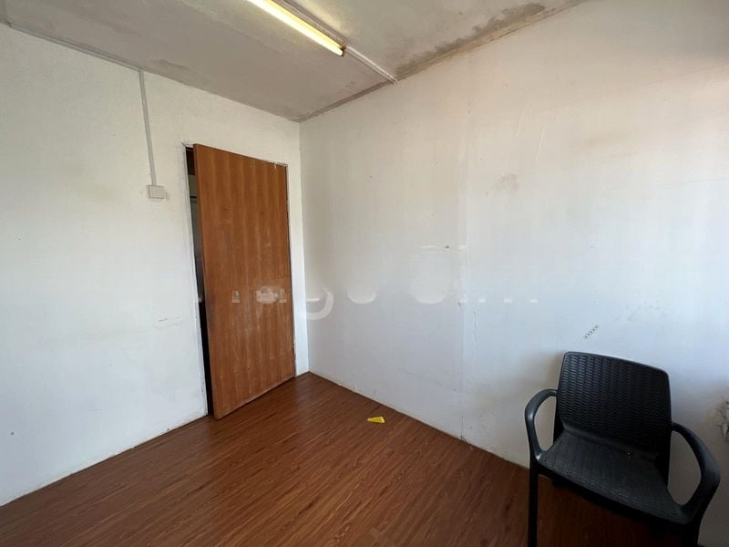 PEOPLE'S PARK COMPLEX 10