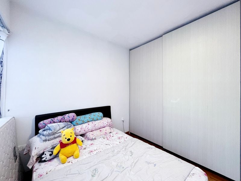 THE TAMPINES TRILLIANT 5