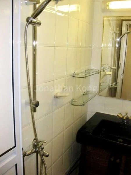 INTERNATIONAL PLAZA 7