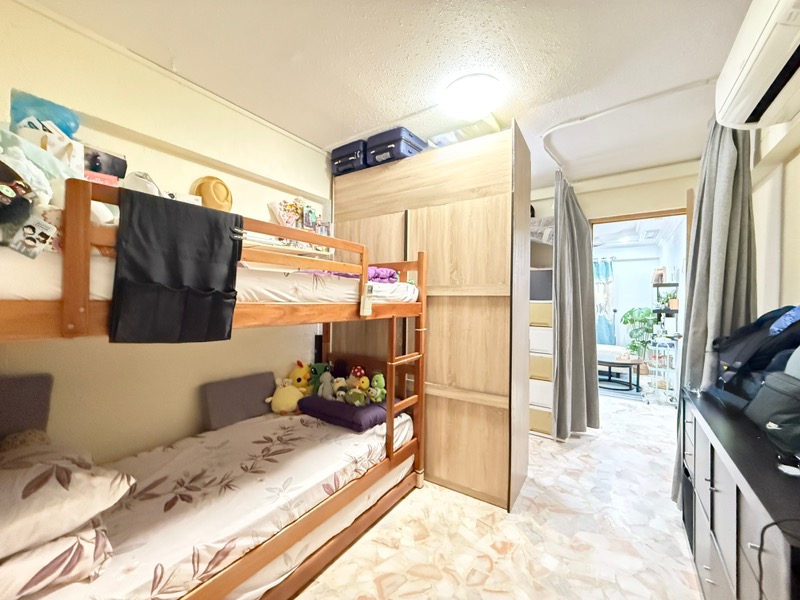 JURONG WEST ST 42 10