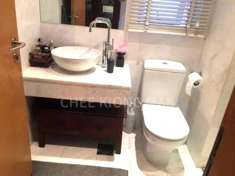 LEONIE HILL RESIDENCES 13