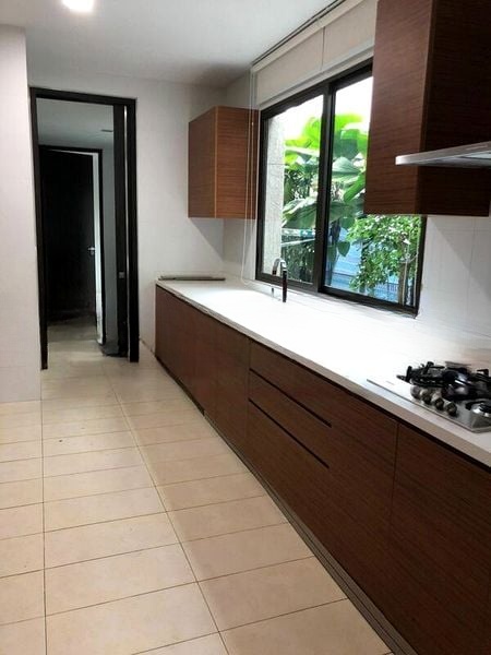 THE REEF AT KING'S DOCK 3