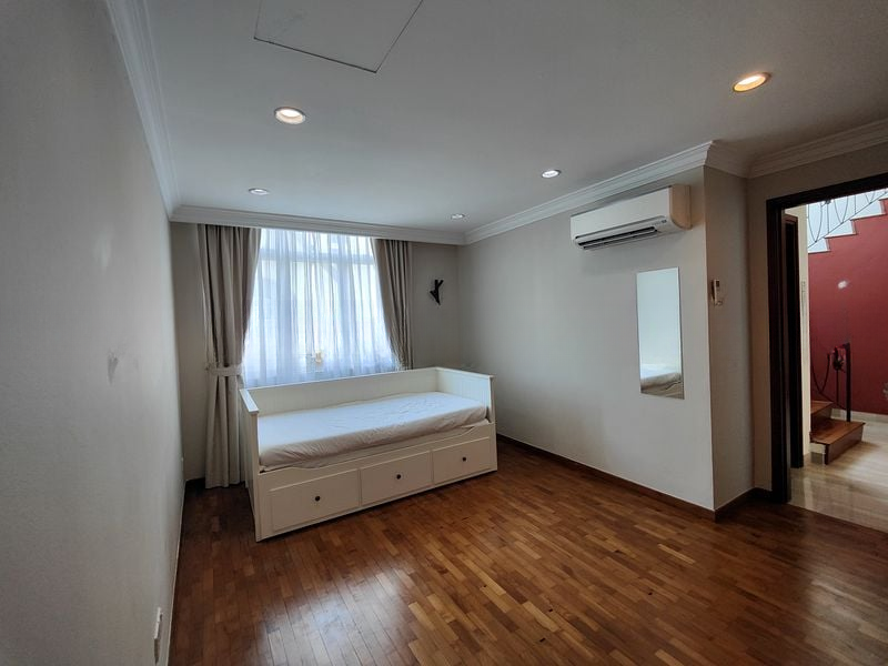 WOODGROVE CONDOMINIUM 11