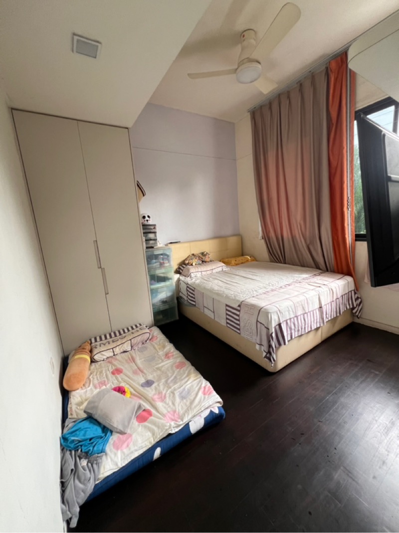 VILLAGE @ PASIR PANJANG 4