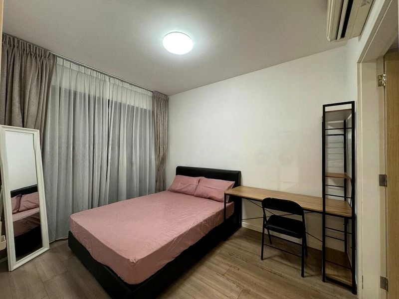 THE LAKEFRONT RESIDENCES 8