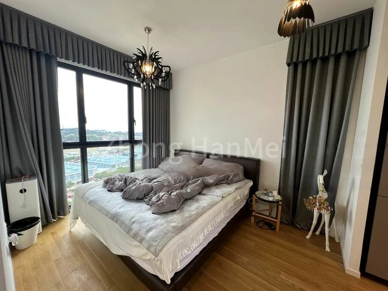 AVENUE SOUTH RESIDENCE 5