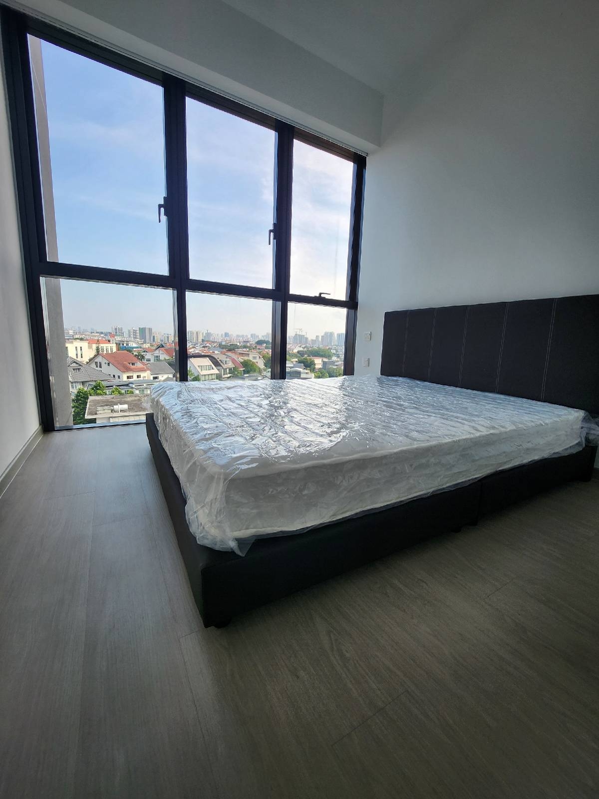 THE GARDEN RESIDENCES 5