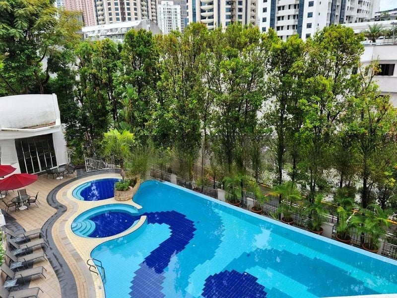 HOLT RESIDENCES 5