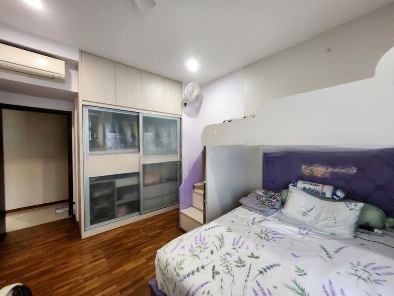 HOLT RESIDENCES 12
