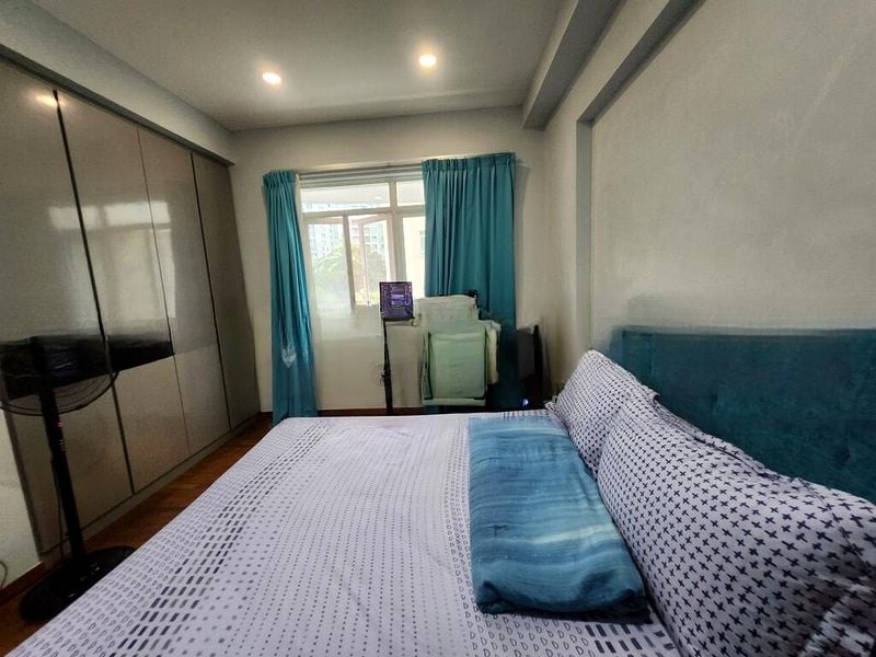 HOLT RESIDENCES 7