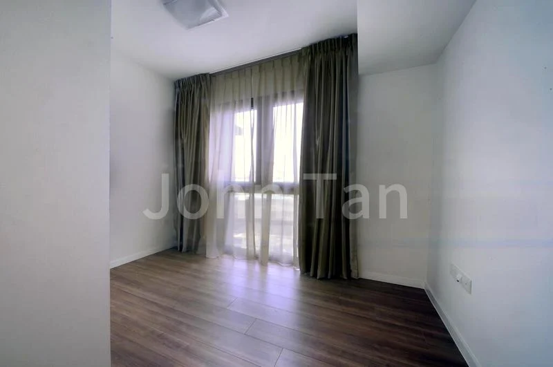 THE LAKEFRONT RESIDENCES 2