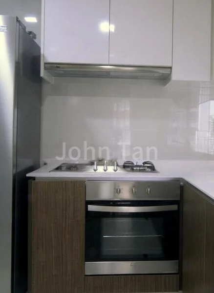 THE LAKEFRONT RESIDENCES 4