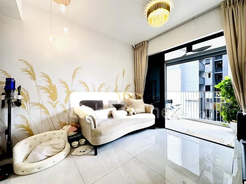 RIVERFRONT RESIDENCES 3