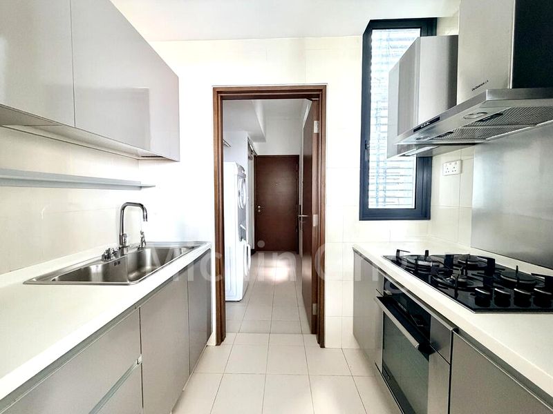 THE SUITES AT CENTRAL 7