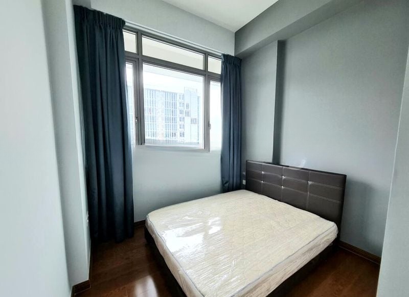 KINGSFORD . HILLVIEW PEAK 5