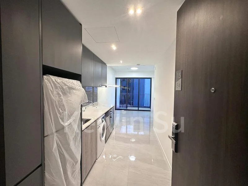 RIVERFRONT RESIDENCES 5