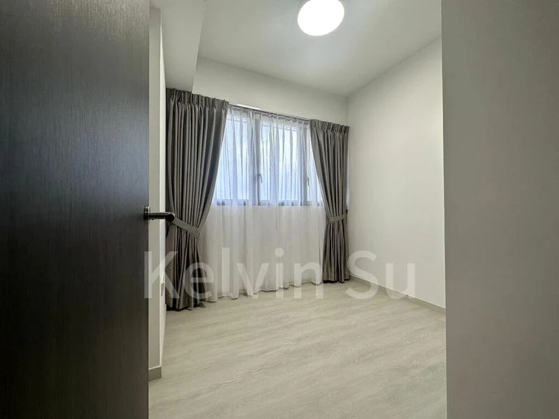 RIVERFRONT RESIDENCES 11