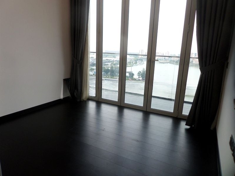 KALLANG RIVERSIDE 11