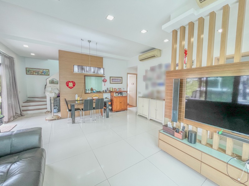 VARSITY PARK CONDOMINIUM 20