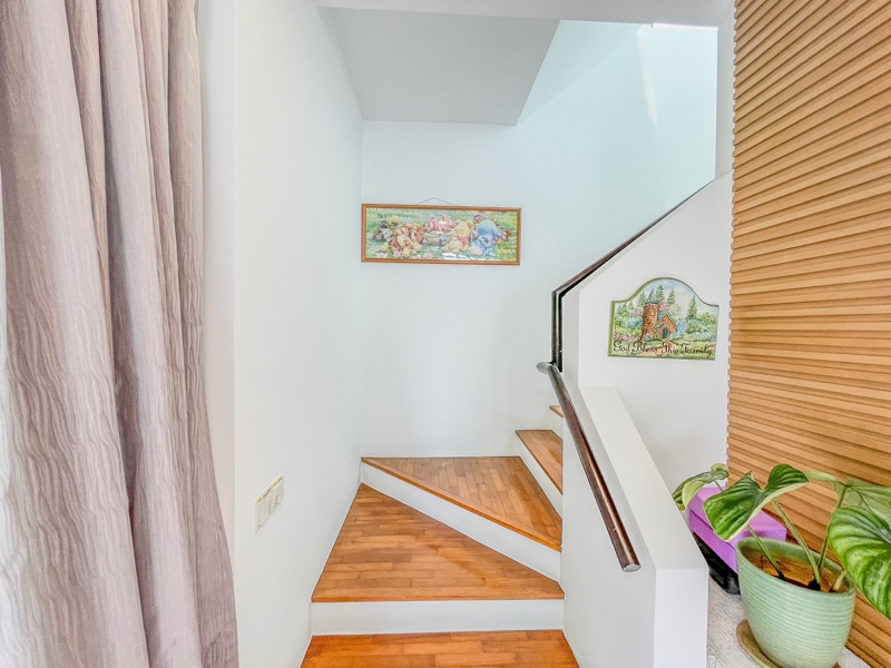 VARSITY PARK CONDOMINIUM 31