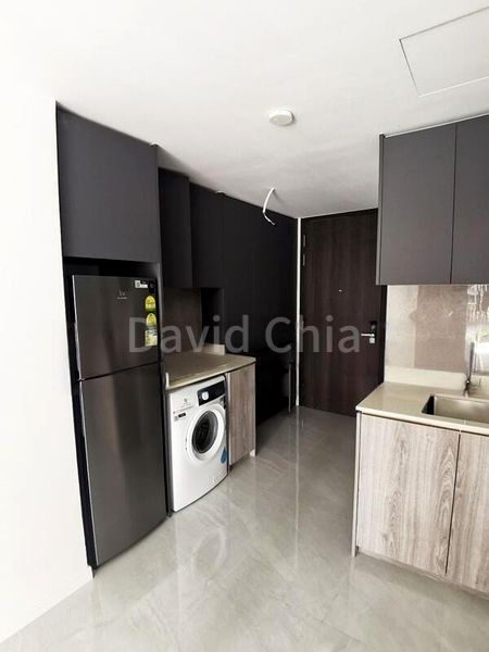 RIVERFRONT RESIDENCES 7