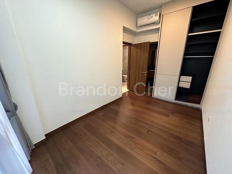 PHOENIX RESIDENCES 13