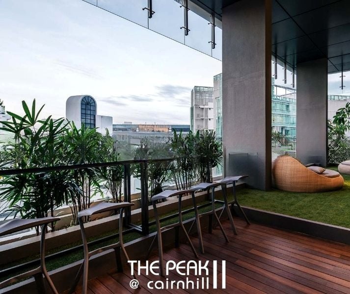 THE PEAK @ CAIRNHILL II 4