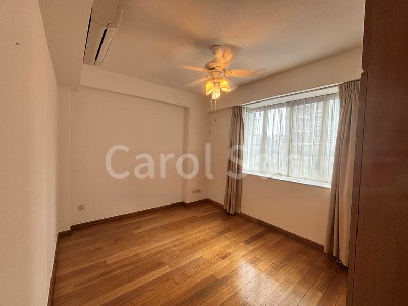 RIVERDALE RESIDENCE 13