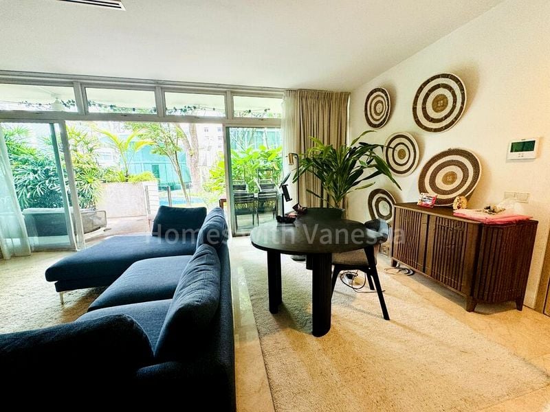 THE BOTANIC ON LLOYD 14