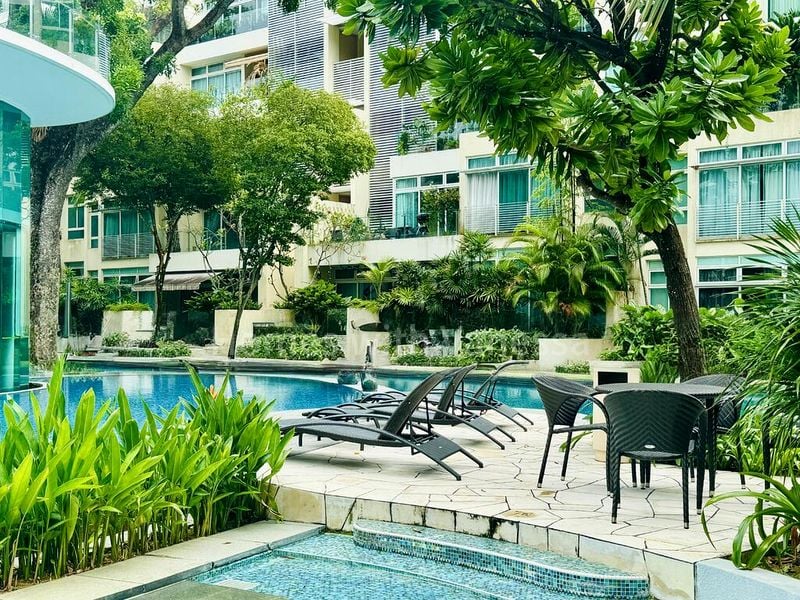 THE BOTANIC ON LLOYD 15