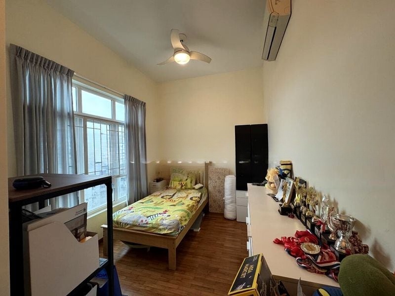 SUMMERHILL 6