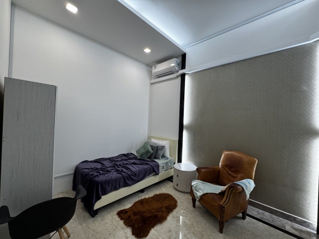 THE BAYCOURT 1