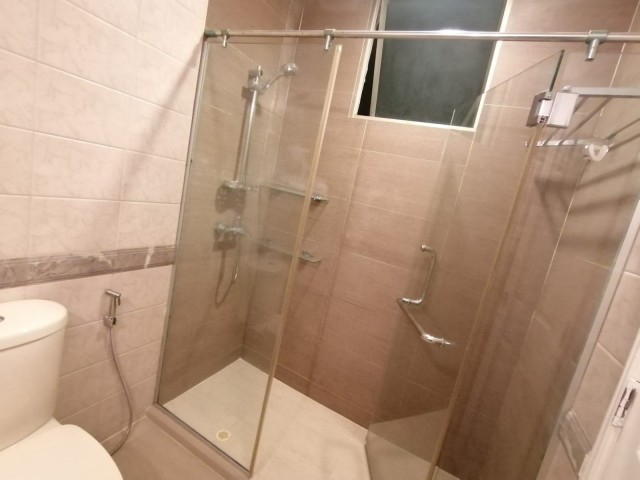 THE BAYCOURT 10
