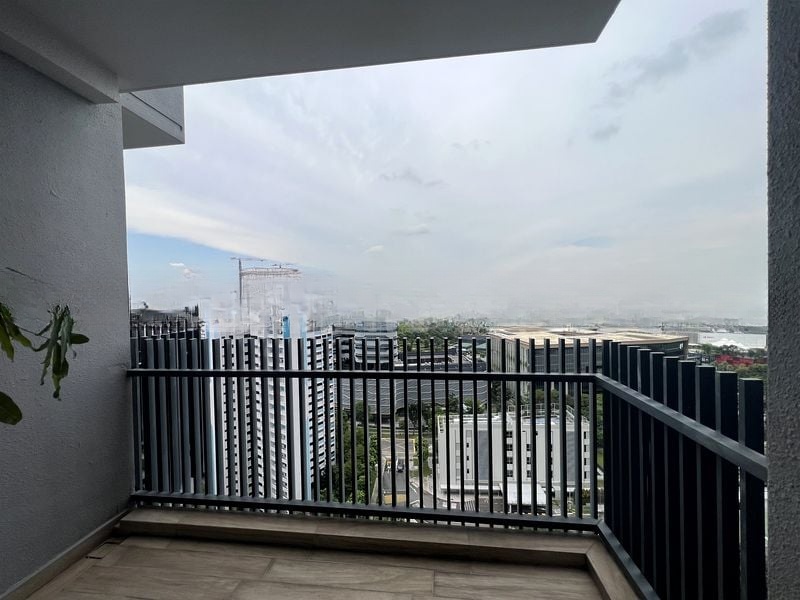 J GATEWAY 7