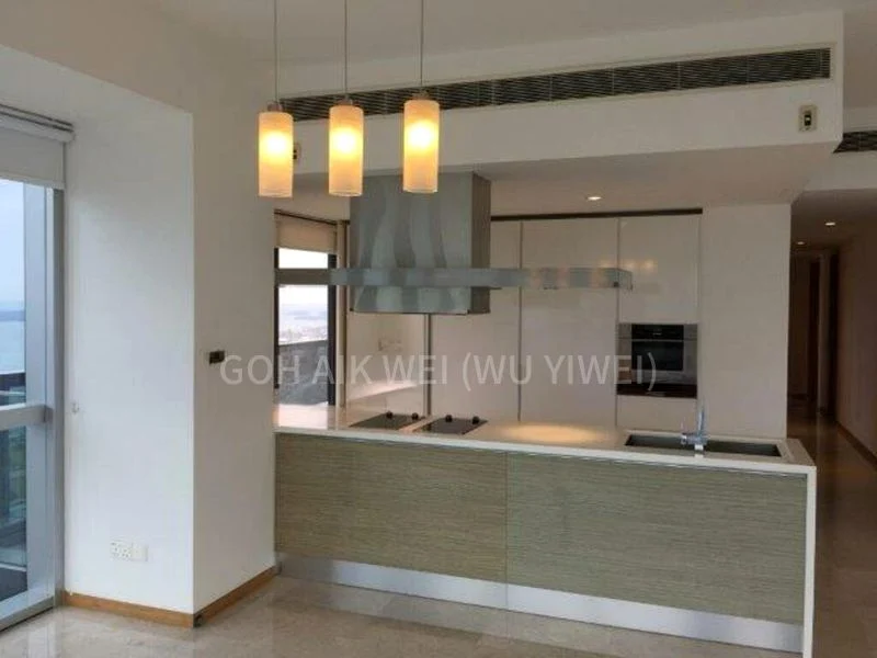 MARINA BAY RESIDENCES 14