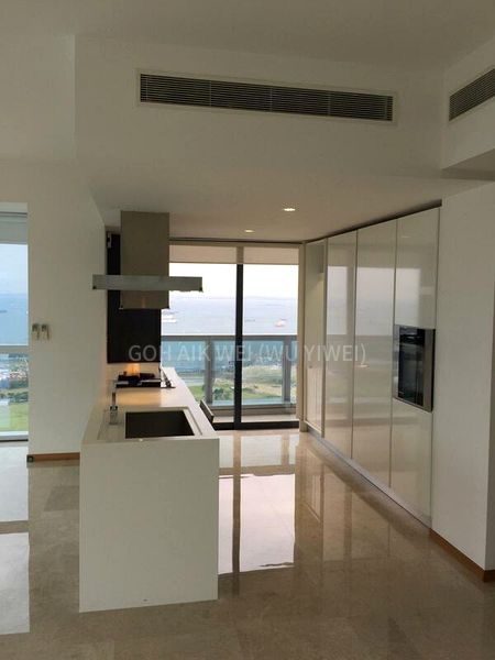 MARINA BAY RESIDENCES 15