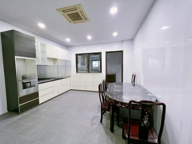 SEMBAWANG SPRINGS ESTATE 5