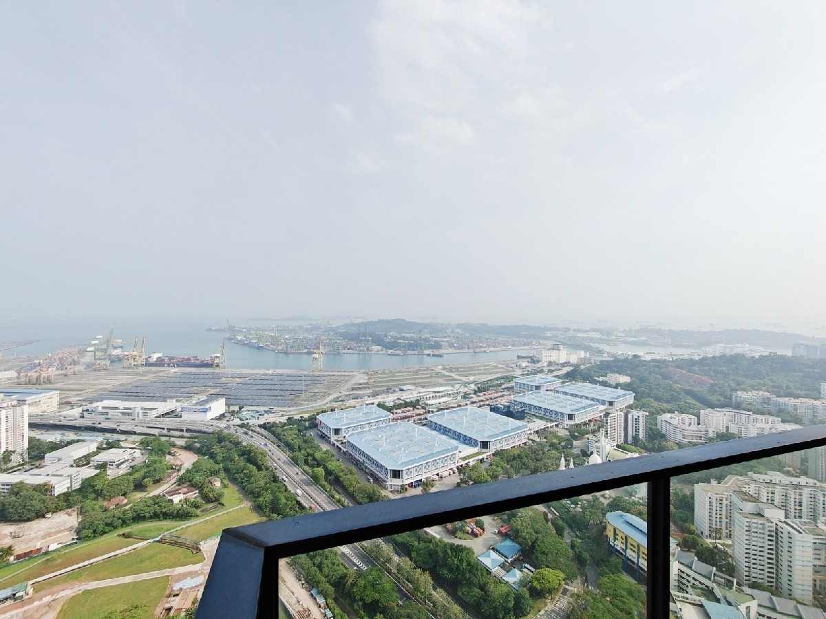 AVENUE SOUTH RESIDENCE 11