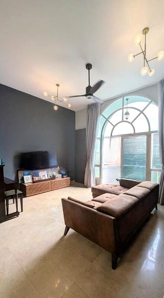 PARBURY HILL CONDOMINIUM 8