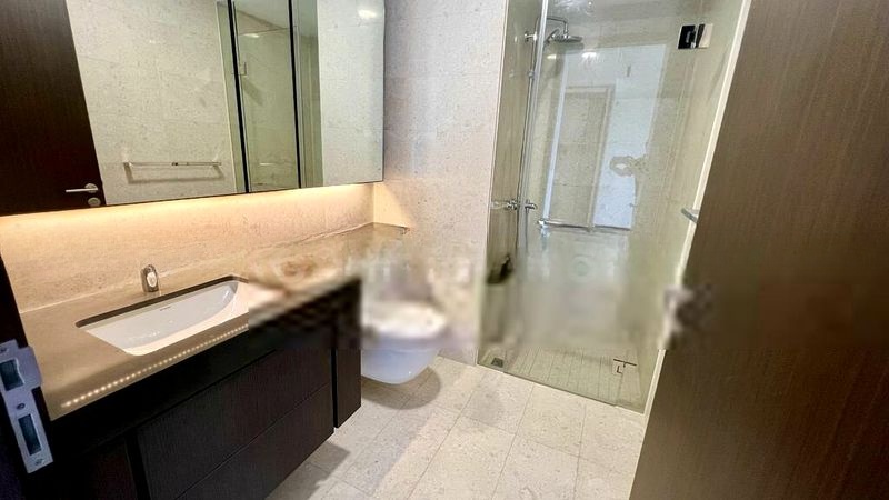 AVENUE SOUTH RESIDENCE 8