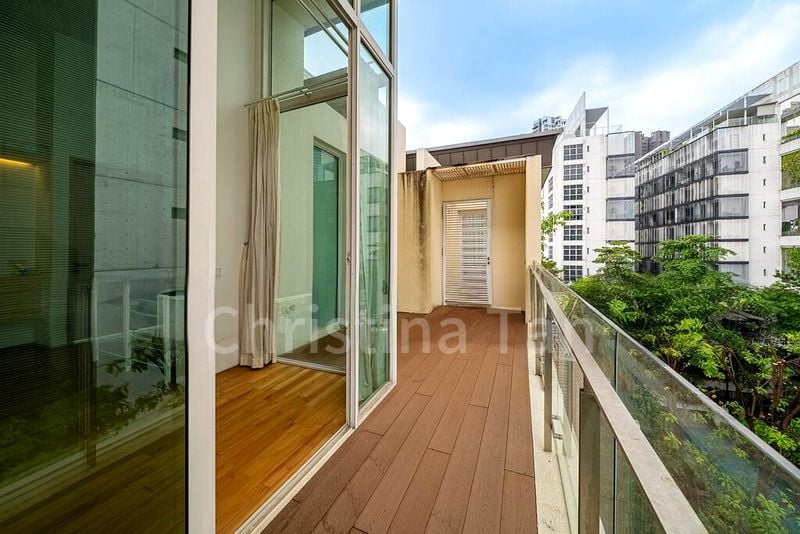 THE BOTANIC ON LLOYD 7