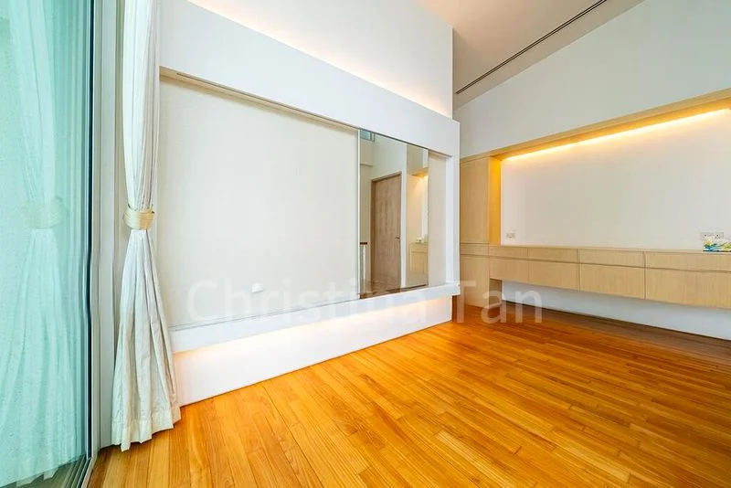 THE BOTANIC ON LLOYD 8