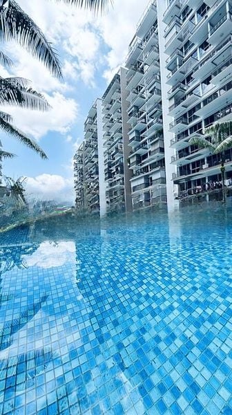 THE TAMPINES TRILLIANT 13