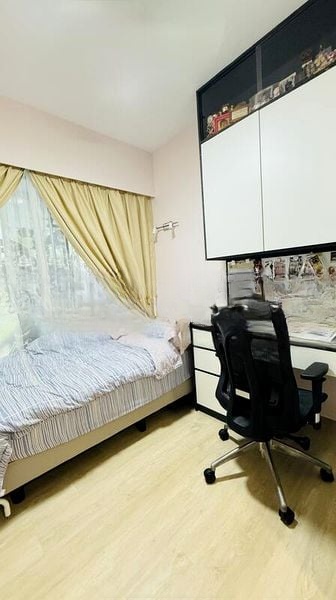 THE TAMPINES TRILLIANT 8