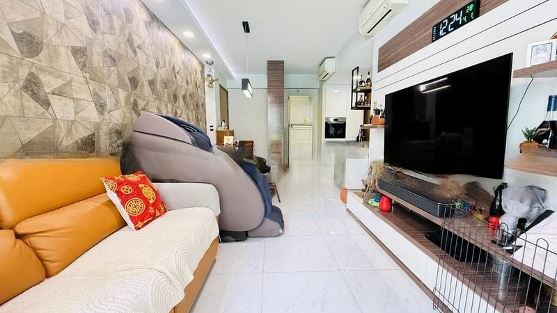 THE TAMPINES TRILLIANT 2