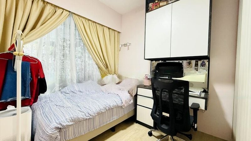 THE TAMPINES TRILLIANT 7